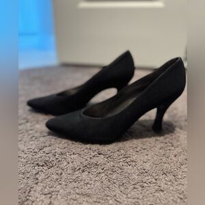 Vintage Stuart Weitzman Pumps